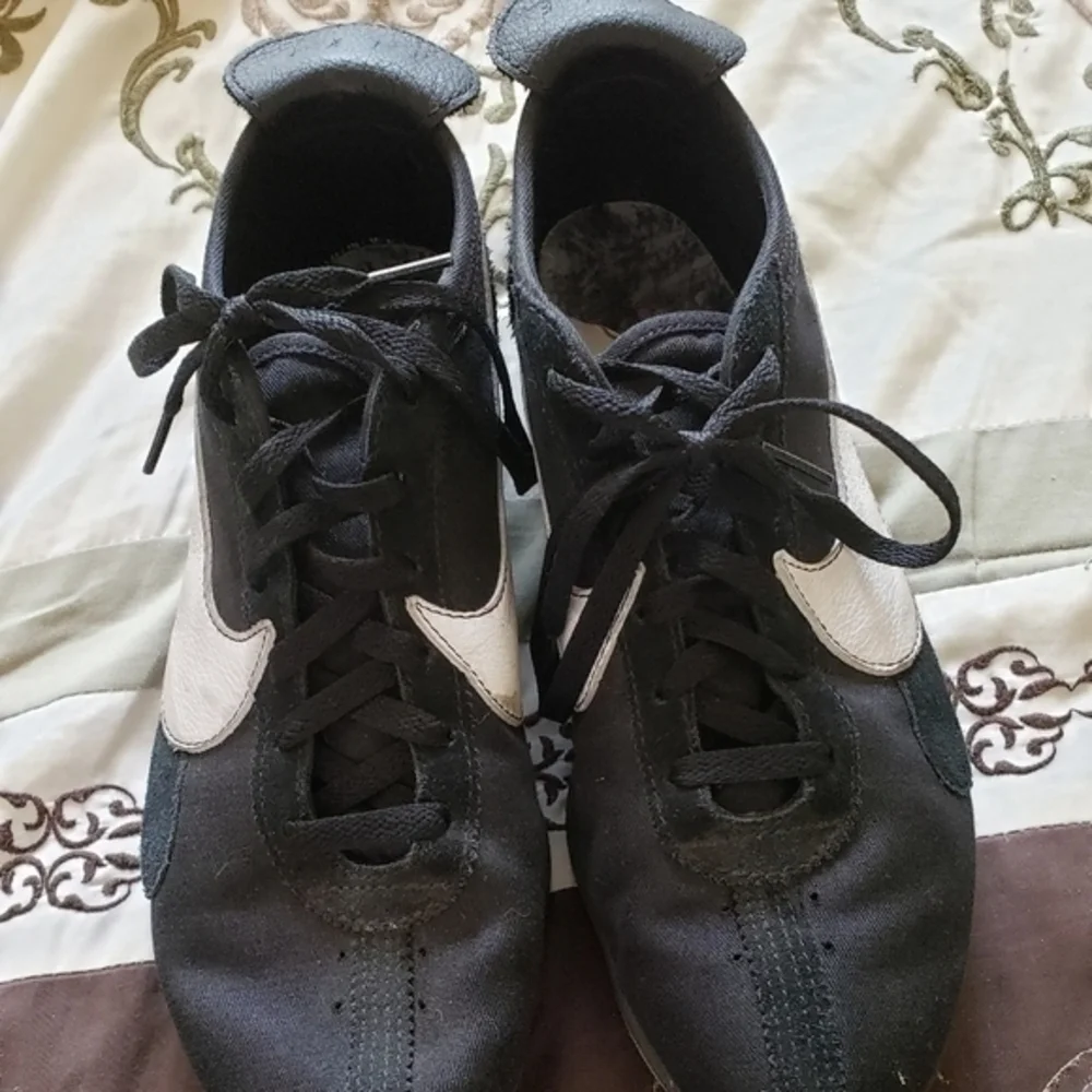 Nike moon racer shoes size 11.5